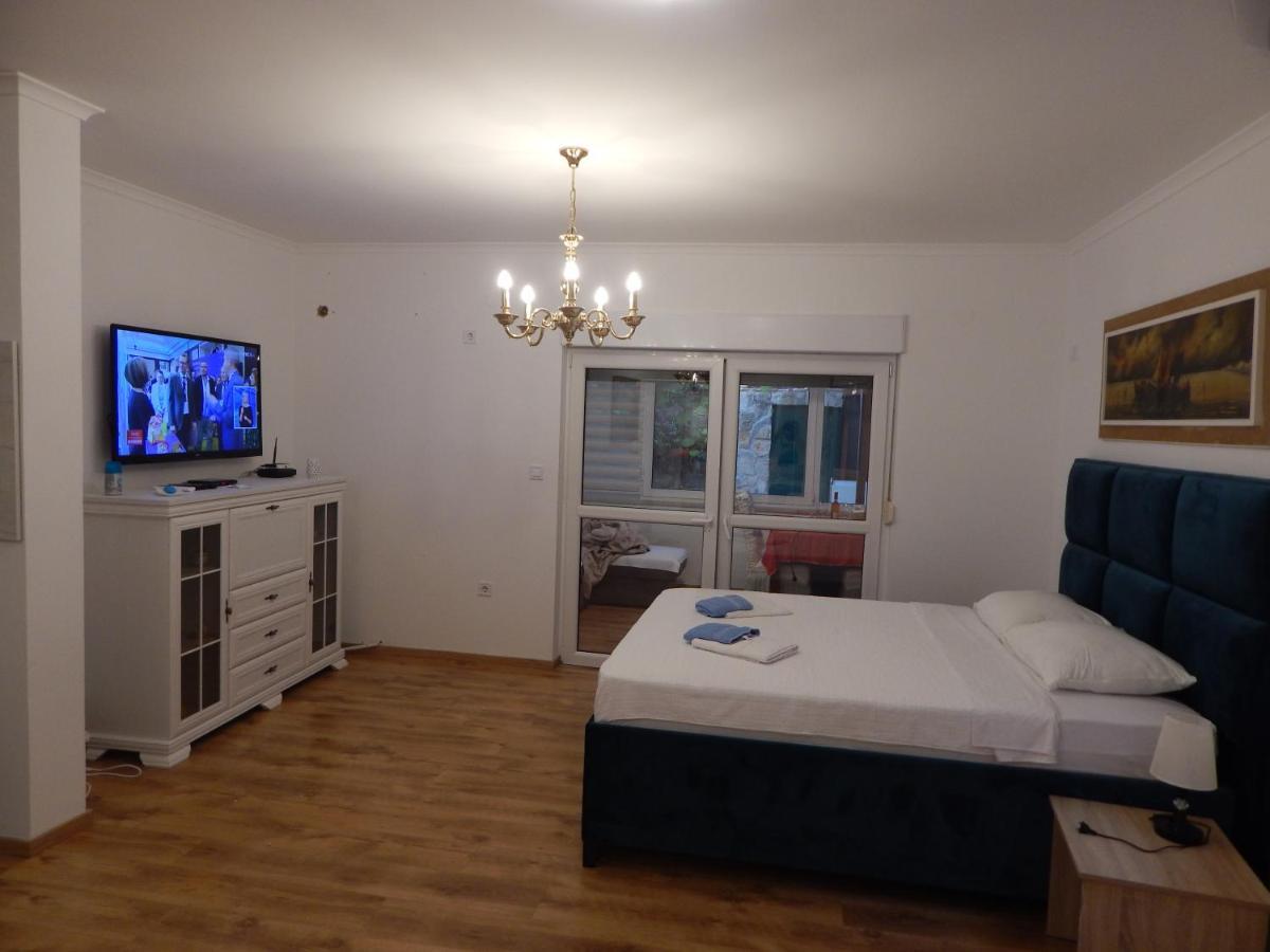 Sveti Stefan- Apartment Dora Экстерьер фото